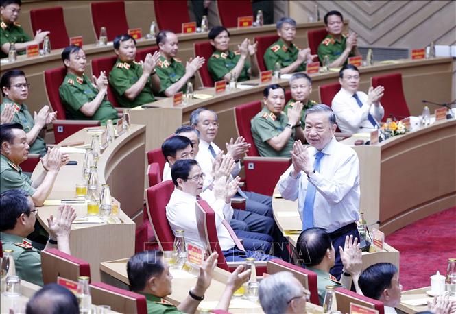 Tổng Bí thư, Chủ tịch nước Tô Lâm dự Gặp mặt kỷ niệm 64 năm Ngày truyền thống lực lượng Cảnh sát nhân dân . Ảnh: Thống Nhất – TTXVN