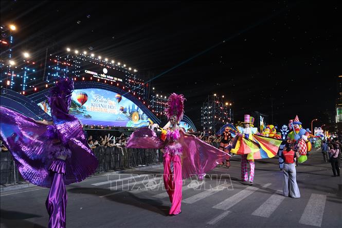 Carnival đường phố góp phần quảng bá hình ảnh Khánh Hòa năng động, thân thiện và giàu bản sắc. Ảnh: Đặng Tuấn - TTXVN