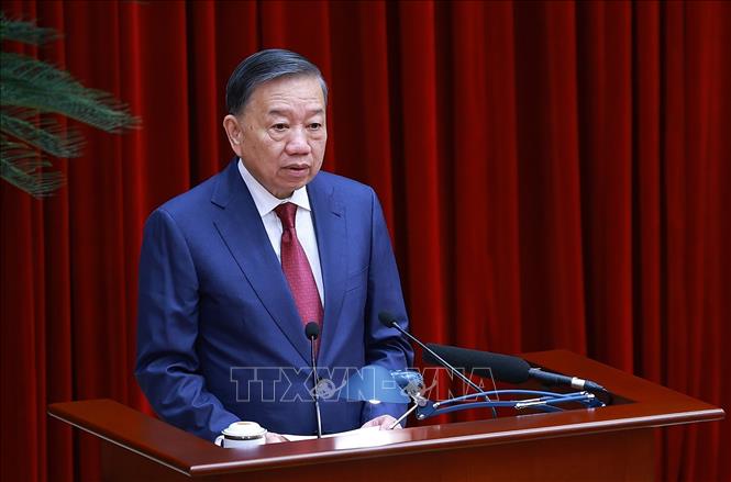 Tổng Bí thư, Chủ tịch nước Tô Lâm phát biểu khai mạc Hội nghị lần thứ ba Ban Chấp hành Trung ương Đảng khoá XIV. Ảnh: Dương Giang – TTXVN
