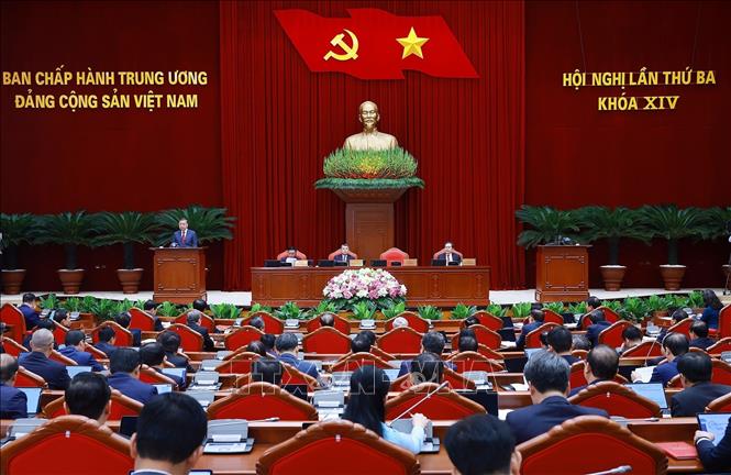 Phiên khai mạc Hội nghị lần thứ ba Ban Chấp hành Trung ương Đảng khoá XIV. Ảnh: Dương Giang - TTXVN 
