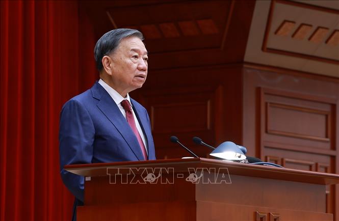 Tổng Bí thư, Chủ tịch nước Tô Lâm phát biểu khai mạc Hội nghị lần thứ ba Ban Chấp hành Trung ương Đảng khoá XIV. Ảnh: Dương Giang - TTXVN
