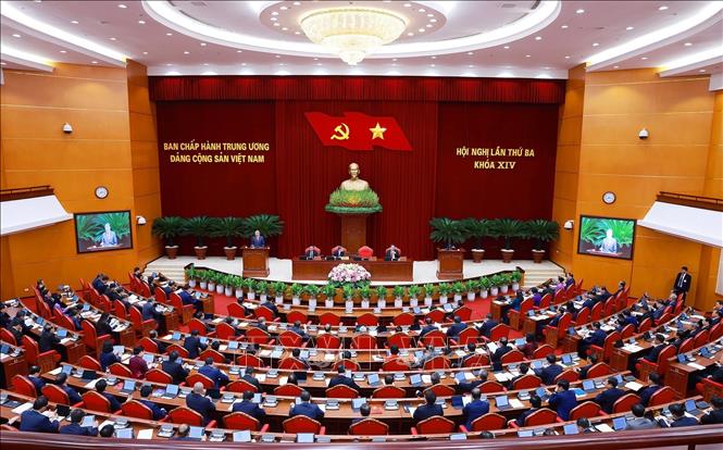 Phiên khai mạc Hội nghị lần thứ ba Ban Chấp hành Trung ương Đảng khoá XIV. Ảnh: Dương Giang - TTXVN

