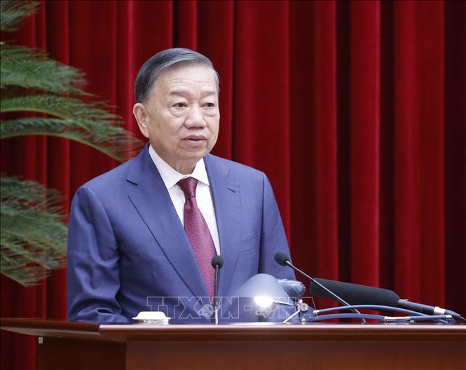 Tổng Bí thư, Chủ tịch nước Tô Lâm phát biểu khai mạc Hội nghị lần thứ ba Ban Chấp hành Trung ương Đảng khoá XIV. Ảnh: Thống Nhất – TTXVN