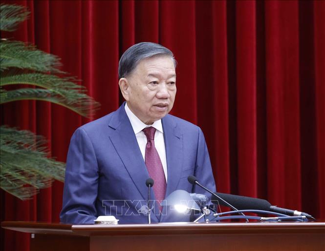 Tổng Bí thư, Chủ tịch nước Tô Lâm phát biểu khai mạc Hội nghị lần thứ ba Ban Chấp hành Trung ương Đảng khoá XIV. Ảnh: Thống Nhất – TTXVN