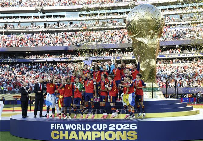 Giây phút đăng quang vô địch World Cup 2026 của đội tuyển Tây Ban Nha. Ảnh: THX/TTXVN phát