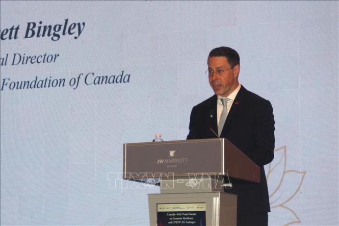 Ông Barrett Bingley - Giám đốc Khu vực châu Á, Quỹ châu Á - Thái Bình Dương của Canada phát biểu. Ảnh: Mỹ Phương – TTXVN