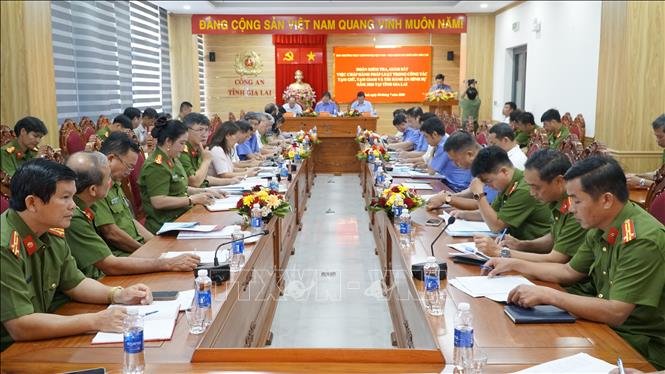 Quang cảnh buổi làm việc. Ảnh: Đình Quân - TTXVN
