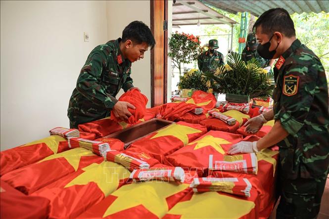 The temporary holding facility of the Search and Recovery Team for Martyrs' Remains under the Tuyen Quang Provincial Military Command is currently preserving the remains from four collective graves and 16 individual martyrs' graves. VNA Photo: Hoàng Hiếu