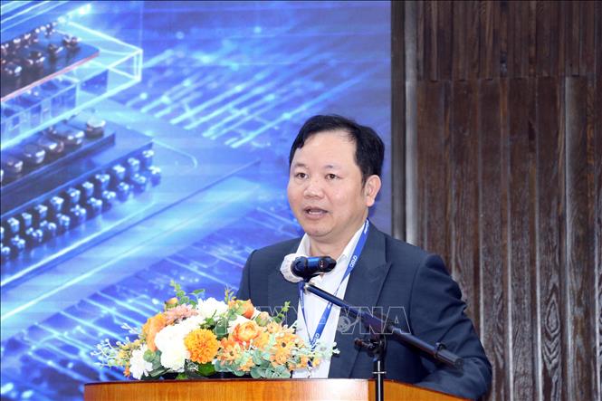 Ông Cao Xuân Thắng, Tham tán thương mại Việt Nam tại Singapore, phát biểu tại Diễn đàn. Ảnh: Tiến Lực - TTXVN