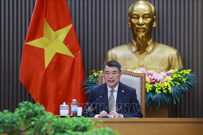 Thủ tướng Lê Minh Hưng điện đàm với Thủ tướng Canada Mark Carney. Ảnh: Dương Giang – TTXVN 