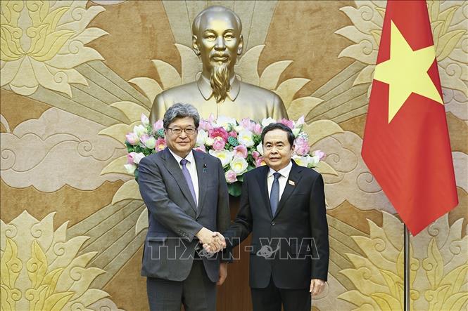 Chủ tịch Quốc hội Trần Thanh Mẫn tiếp ông Hagiuda Koichi, Quyền Tổng Thư ký Đảng Dân chủ Tự do Nhật Bản. Ảnh: Doãn Tấn - TTXVN
