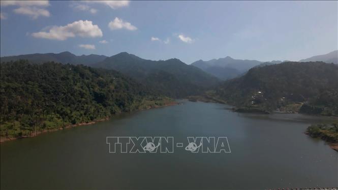 Hồ chứa Meninting nhìn từ trên cao. Ảnh: TTXVN phát
