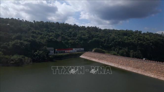 Hồ chứa Meninting là công trình quan trọng phục vụ phát triển kinh tế - xã hội của tỉnh Tây Nusa Tenggara. Ảnh: TTXVN phát