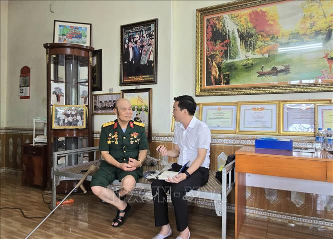 Trở về từ lửa đạn chiến tranh, thương binh Lê Long Triệu tích cực gieo lửa truyền thống cách mạng, truyền dạy đạo lý 