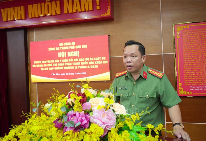 Đại tá Nguyễn Văn Thắng, Phó Giám đốc Công an thành phố phát biểu khai mạc Hội nghị. Ảnh: Nguyễn Văn Việt - TTXVN
