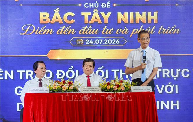 Phiên thảo luận tập trung đề xuất các giải pháp tháo gỡ khó khăn, khai thác hiệu quả tiềm năng, lợi thế nhằm thu hút đầu tư và phát triển bền vững khu vực Bắc Tây Ninh. Ảnh: Giang Phương – TTXVN