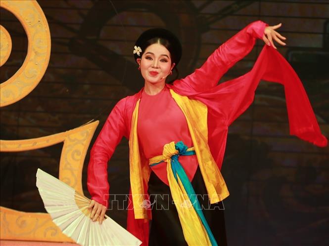 Trích đoạn Chèo “Thị Mầu lên chùa”. Ảnh: Khánh Hoà - TTXVN