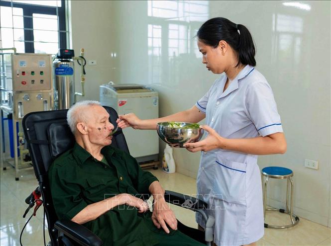 Các thương, bệnh binh được quan tâm, chăm sóc tận tình tại Cơ sở Điều dưỡng thương binh Nho Quan, tỉnh Ninh Bình. Ảnh: Thùy Dung - TTXVN