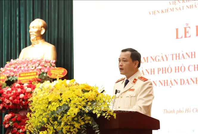 Ông Lê Văn Đông, Viện trưởng Viện Kiểm sát nhân dân TP Hồ Chí Minh phát biểu tại buổi lễ. Ảnh: Hồng Đạt - TTXVN