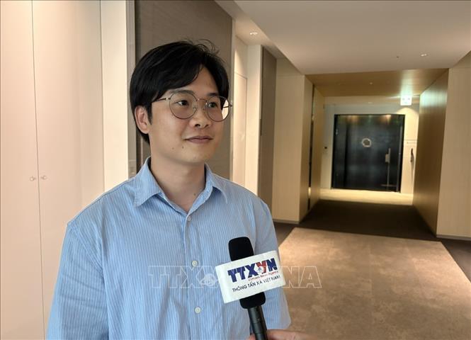 Bạn Nguyễn Tài Duy chia sẻ với PV TTXVN tại Nhật Bản. Ảnh: Bùi Hà- PV TTXVN tại Nhật Bản
