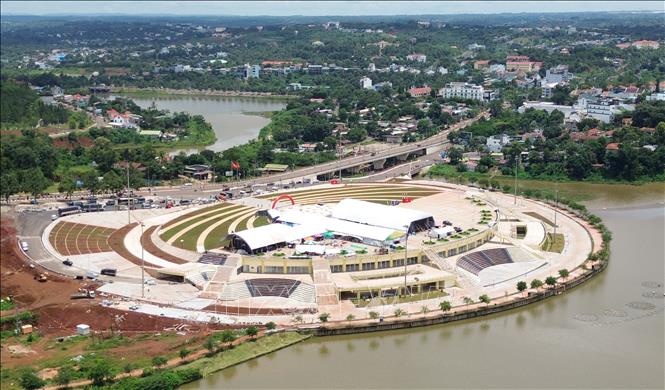 Toàn cảnh Quảng trường trung tâm Gia Nghĩa (phường Bắc Gia Nghĩa, tỉnh Lâm Đồng). Ảnh: Nguyễn Huy Thành - TTXVN