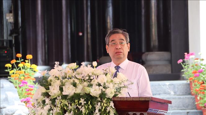 Ông Nguyễn Phước Lộc, Ủy viên Trung ương Đảng, Phó Bí thư Thành ủy, Chủ tịch Ủy ban MTTQ Việt Nam TP. Hồ Chí Minh phát biểu tri ân tại lễ giỗ. Ảnh: Huỳnh Sơn-TTXVN