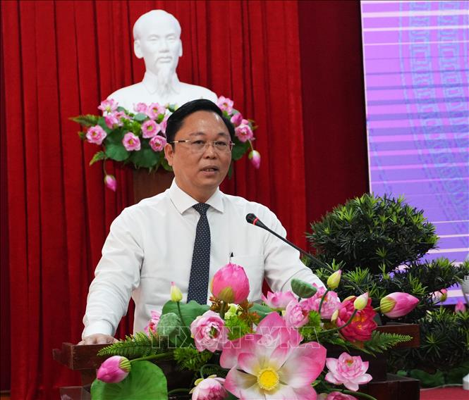 Đ/c Lê Trí Thanh, tân Chủ tịch UBND thành phố Huế phát biểu. Ảnh: Nguyên Lý - TTXVN