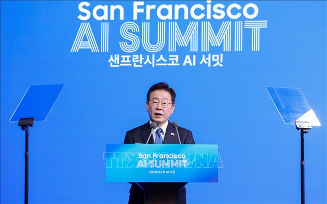 Tổng thống Hàn Quốc Lee Jae Myung phát biểu tại Hội nghị Thượng đỉnh AI San Francisco ở San Francisco Mỹ, ngày 24/7/2026. Ảnh: Yonhap/TTXVN phát