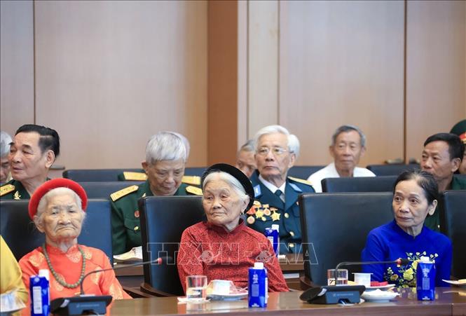 Các Mẹ Việt Nam Anh hùng tại buổi gặp mặt. Ảnh: Tuấn Anh - TTXVN
