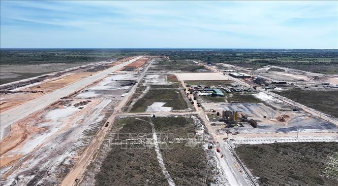 Dự án Cảng hàng không Quảng Trị phấn đấu đưa vào khai thác sử dụng tháng 12/2026. Ảnh: Vũ Sinh – TTXVN