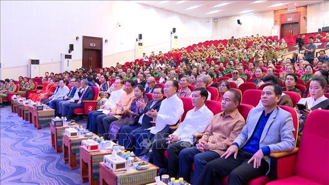 Các đại biểu tham dự Lễ khai mạc Liên hoan Tiếng khèn Đất nước Hoa Chăm-pa lần thứ I. Ảnh: Xuân Tú - PV TTXVN tại Lào