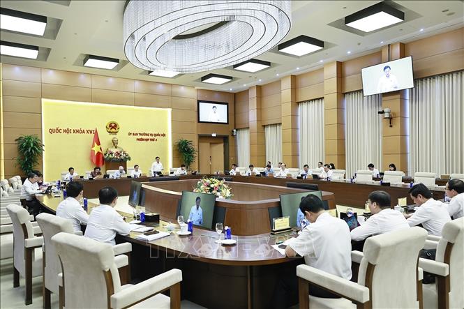 Quang cảnh phiên họp. Ảnh: Doãn Tấn - TTXVN
