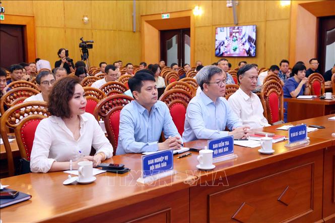 Các đại biểu tham dự buổi Giao ban Báo chí thông tin về Kỳ họp không thường lệ thứ nhất, Quốc hội khóa XVI. Ảnh: Phạm Kiên - TTXVN