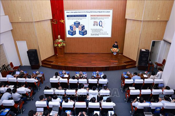 Các nội dung chính của Hội thảo gồm báo cáo trung tâm, hai phiên chuyên đề và phiên thảo luận chính sách. Ảnh: Thanh Tùng - TTXVN