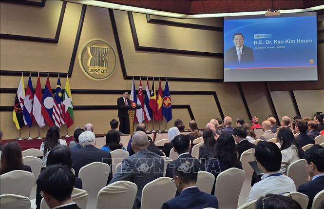 Đông đảo đại diện ngoại giao đoàn, báo chí và cán bộ nhân viên Ban thư ký ASEAN tham dự sự kiện. Ảnh: Lê Minh Hưởng - PV TTXVN tại Indonesia