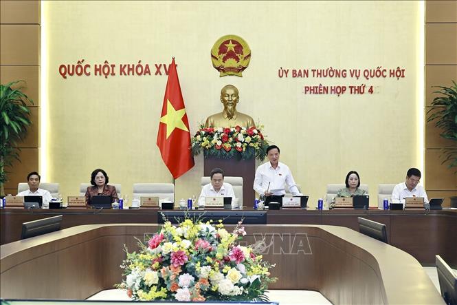Phó Chủ tịch Quốc hội Nguyễn Khắc Định phát biểu. Ảnh: Doãn Tấn - TTXVN