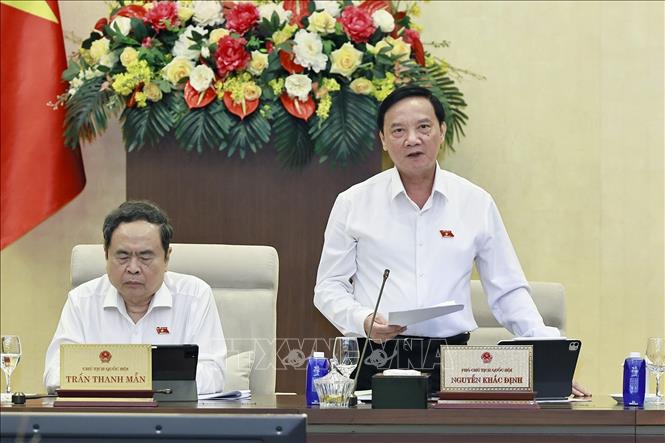 Phó Chủ tịch Quốc hội Nguyễn Khắc Định phát biểu. Ảnh: Doãn Tấn - TTXVN