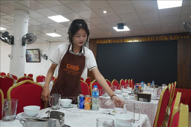 Các cơ sở lưu  trú ở Nghệ An đang nỗ lực nâng cao vệ sinh môi trường, chất lượng dịch vụ và đặc biệt là thái độ cầu thị, tôn trọng du khách trong mọi tình huống. Ảnh: Bích Huệ - TTXVN
