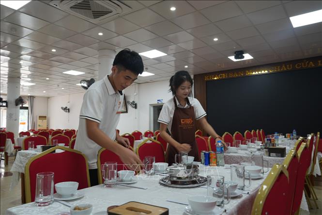 Các cơ sở lưu  trú ở Nghệ An đang nỗ lực nâng cao vệ sinh môi trường, chất lượng dịch vụ và đặc biệt là thái độ cầu thị, tôn trọng du khách trong mọi tình huống. Ảnh: Bích Huệ - TTXVN