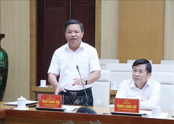 Phó Chủ tịch UBND tỉnh Phú Thọ Phan Trọng Tấn phát biểu tại hội nghị. Ảnh: Thu Hương - TTXVN