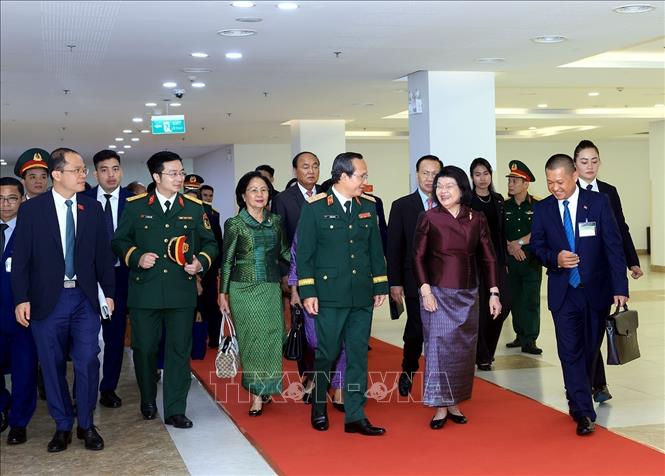Chủ tịch Quốc hội Campuchia Samdech Khuon Sudary thăm Bệnh viện Trung ương Quân đội 108. Ảnh: Tuấn Anh - TTXVN