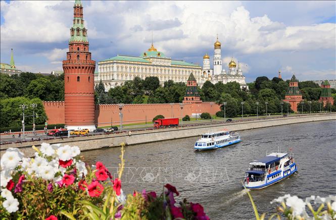 Quần thể Điện Kremlin là tâm điểm của các tuyến du lịch đường sông Moskva. Ảnh: Văn Hiếu - PV TTXVN tại Nga