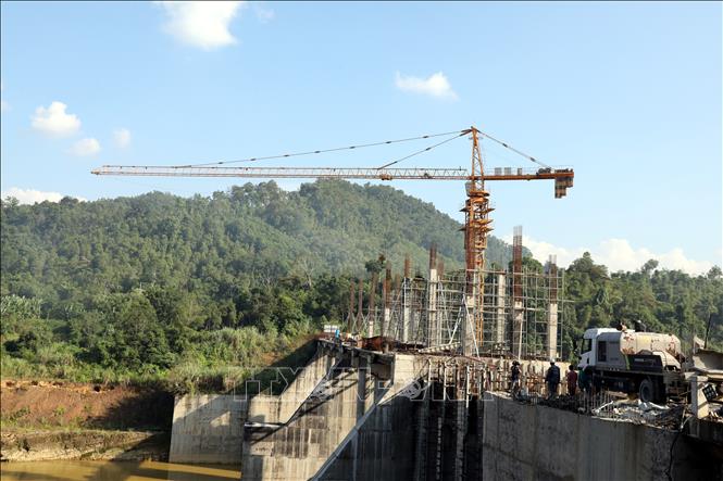 Người dân kỳ vọng, dự án thủy điện Bắc Giang (Vằng Puộc) sẽ về đích vào cuối năm 2027 theo cam kết của chủ đầu tư. Ảnh: Văn Đạt - TTXVN