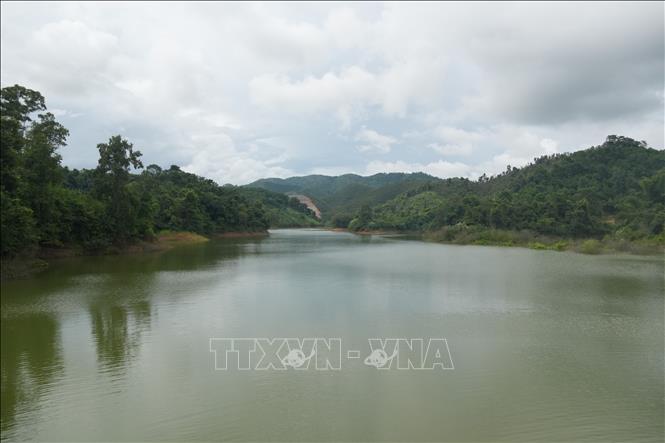 Mực nước ở Đập Nà Tâm, xí nghiệp thủy lợi Cao Lộc, luôn đảm bảo ở mức cho phép. Ảnh: Tiến Vĩnh – TTXVN 