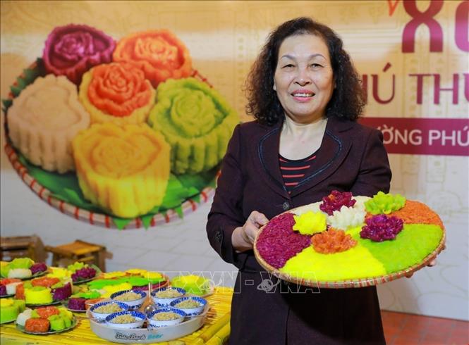 Xoi Phu Thuong (Phu Thuong sticky rice) is one of the hidden gems of Hanoi street food. VNA Photo