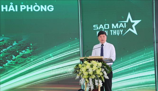 Phó Chủ tịch Ủy ban nhân dân thành phố Hải Phòng Hoàng Minh Cường phát biểu tại lễ khởi công. Ảnh: Minh Thu - TTXVN