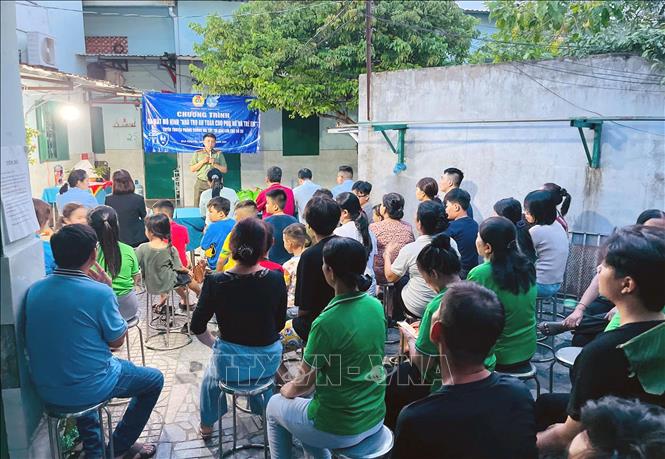Công đoàn phường Bình Hưng Hòa cùng Hội Liên hiệp Phụ nữ phường tổ chức ra mắt mô hình 