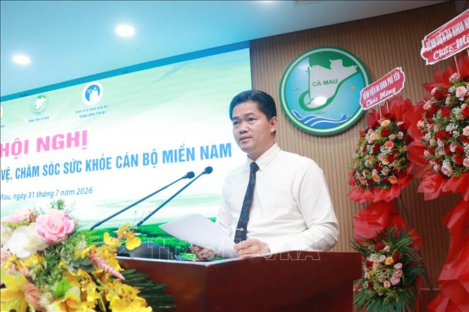 Thứ trưởng Thường trực Bộ Y tế Vũ Mạnh Hà phát biểu chỉ đạo Hội nghị. Ảnh: Huỳnh Anh - TTXVN