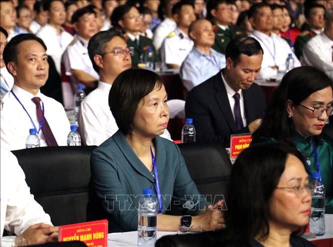 Đại biểu dự Lễ kỷ niệm 300 năm ngày sinh Danh nhân văn hóa Lê Quý Đôn. Ảnh: Đinh Văn Nhiều -TTXVN