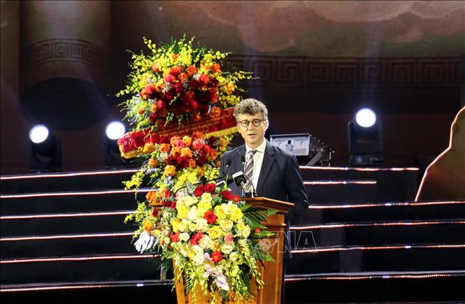 Ông Jonathan Baker, Trưởng đại diện Văn phòng UNESCO tại Hà Nội phát biểu tại lễ kỷ niệm 300 năm ngày sinh Danh nhân văn hóa Lê Quý Đôn. Ảnh: Đinh Văn Nhiều-TTXVN